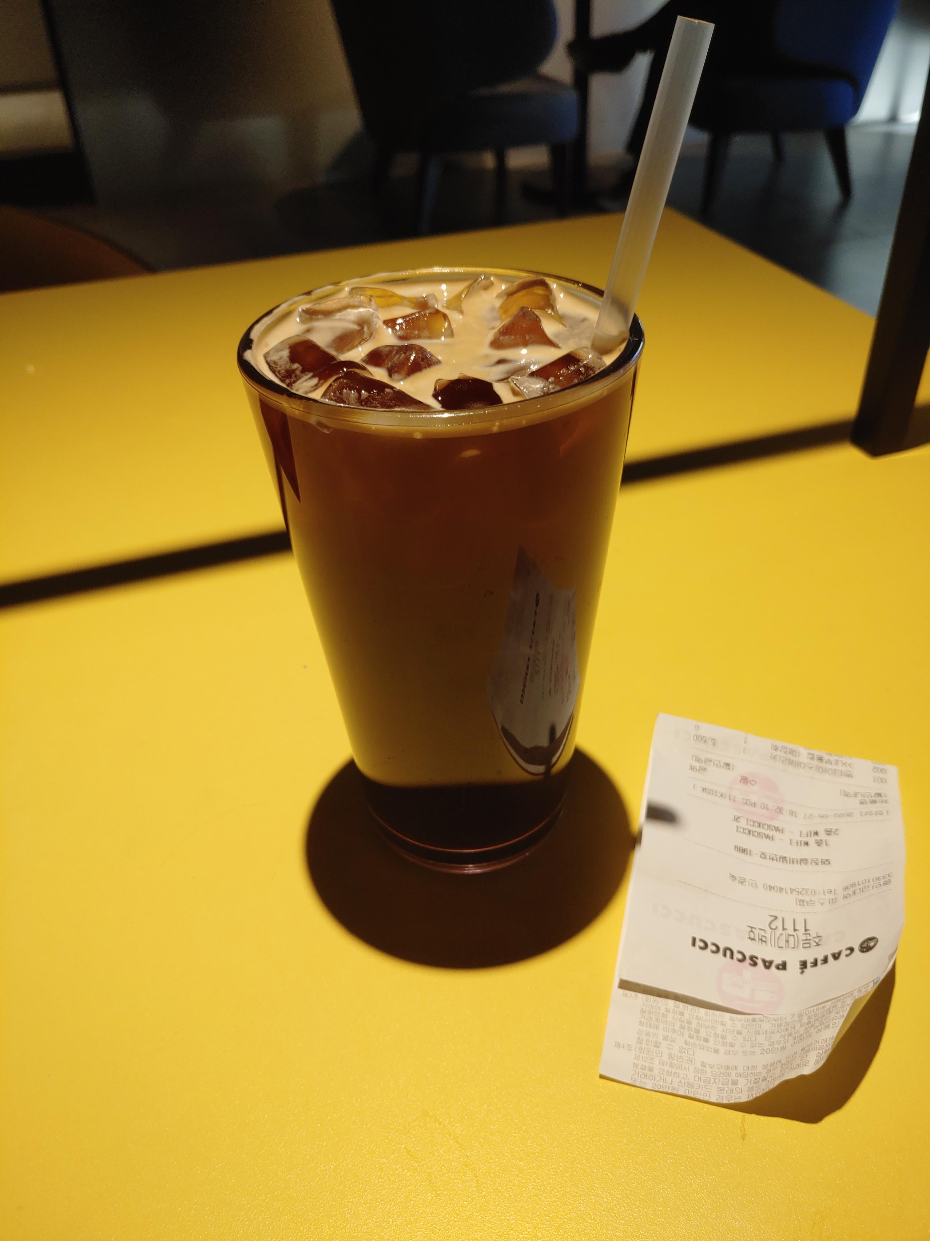 카페 파스쿠찌 아메리카노