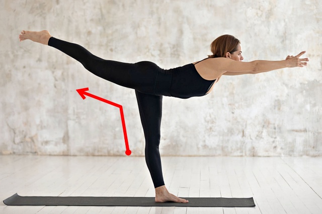 뱃살빼는 요가 자세 쉬운 코어운동 코어근육 강화운동 워리어 3 자세, 다이어트 팁줌 매일꿀정보