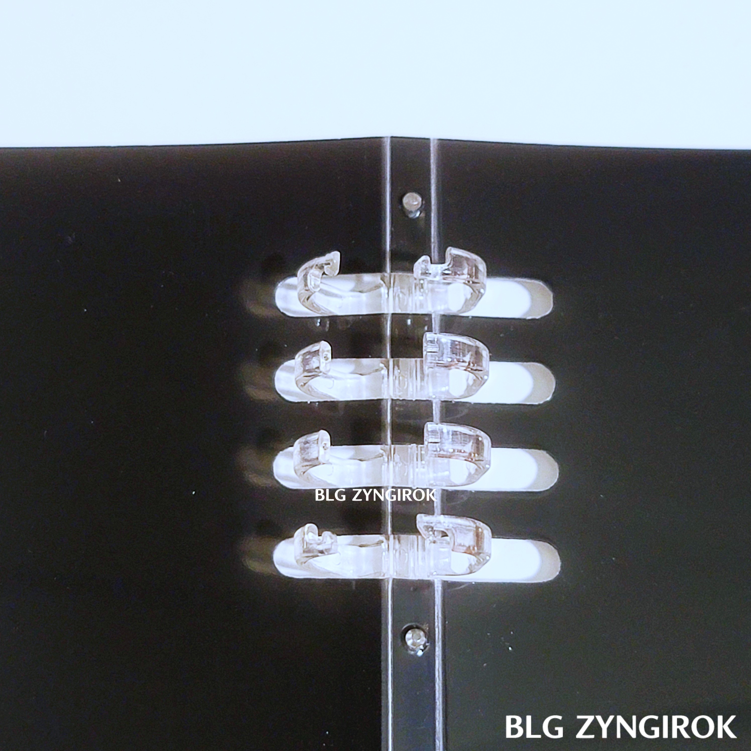 TEFRENU-4개의-링이-열린-모습이다.