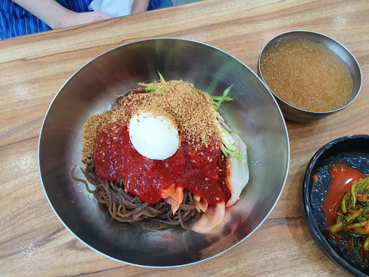 칡뿌레기 냉면 비빔냉면