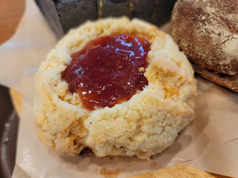 분당 롤링핀 - 딸기잼스콘