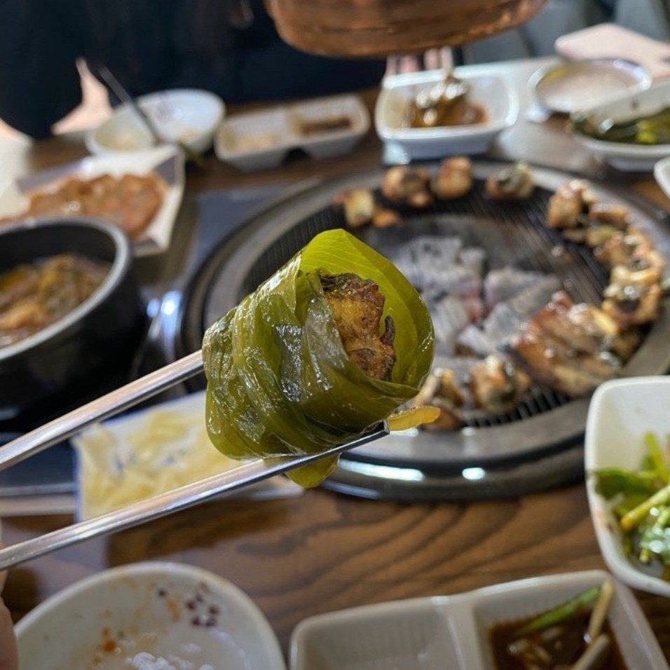 짚불 대물무태장어와 짚불 무태장어구이