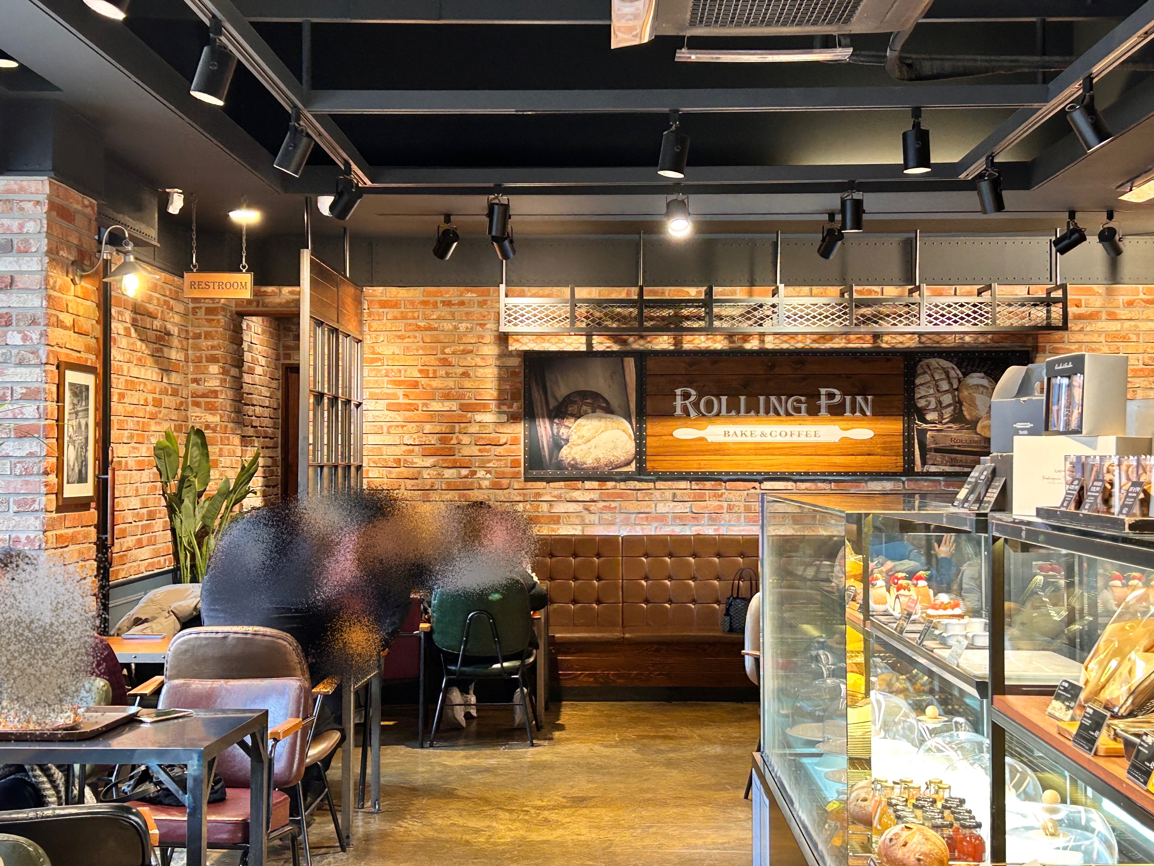 롤링핀-대화나누기-좋은-카페