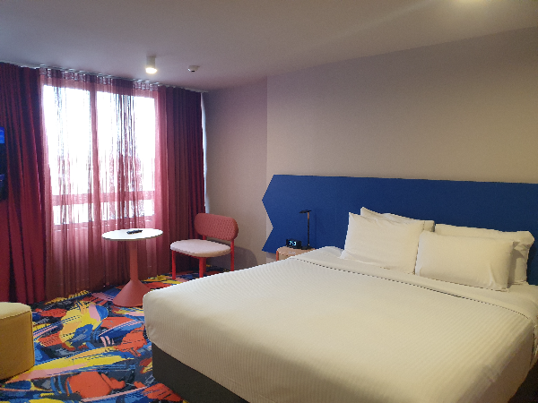 시드니 여행: Macleay Hotel(에어비앤비) vs ADGE Hotel, 오팔 카드_ADGE 호텔 객실