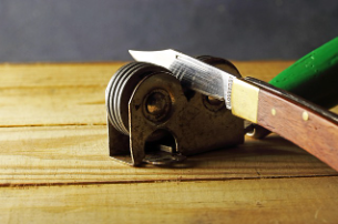 칼 하나에 담긴 내공 – 거리의 칼갈이 장인 이야기