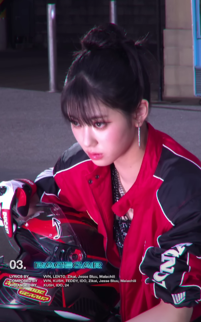 izna(이즈나) Racecar