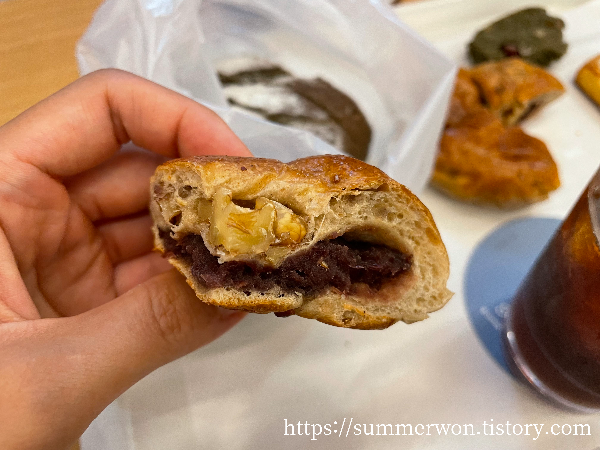 빵 안쪽 사진