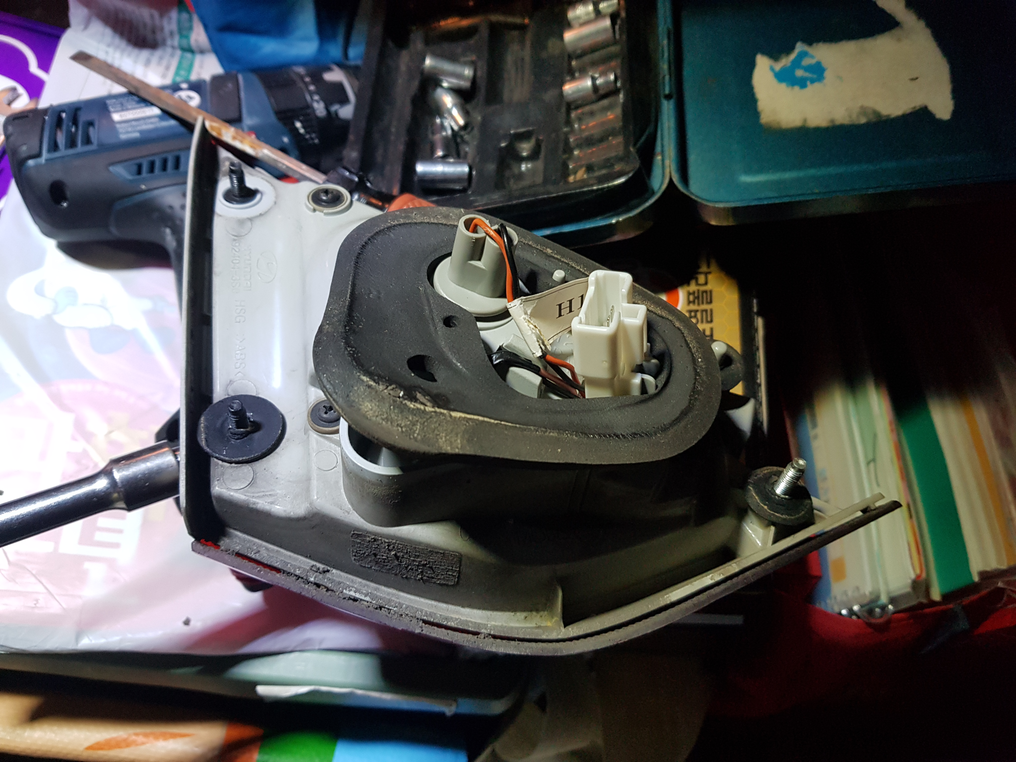 YF소나타 후진등 미등 교체