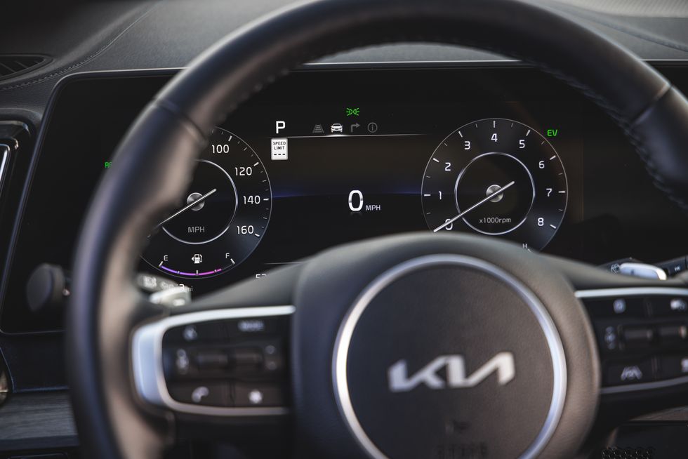 스포티지 하이브리드 내부디자인