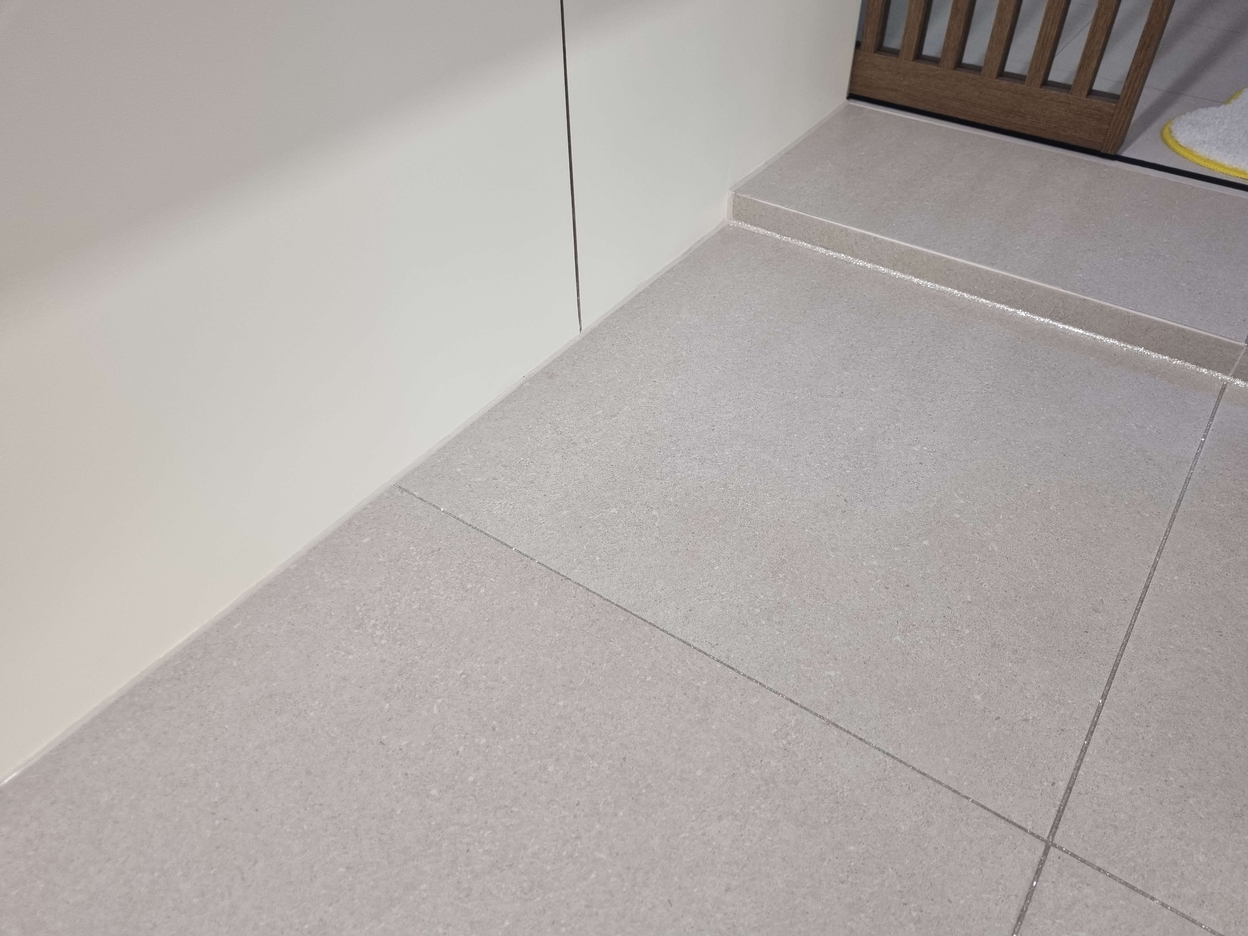 현관 줄눈 시공