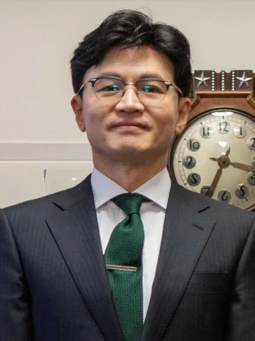 냉정한 리더는 무엇을 숨기고 있나 한동훈의 방어기제 심리 분석
