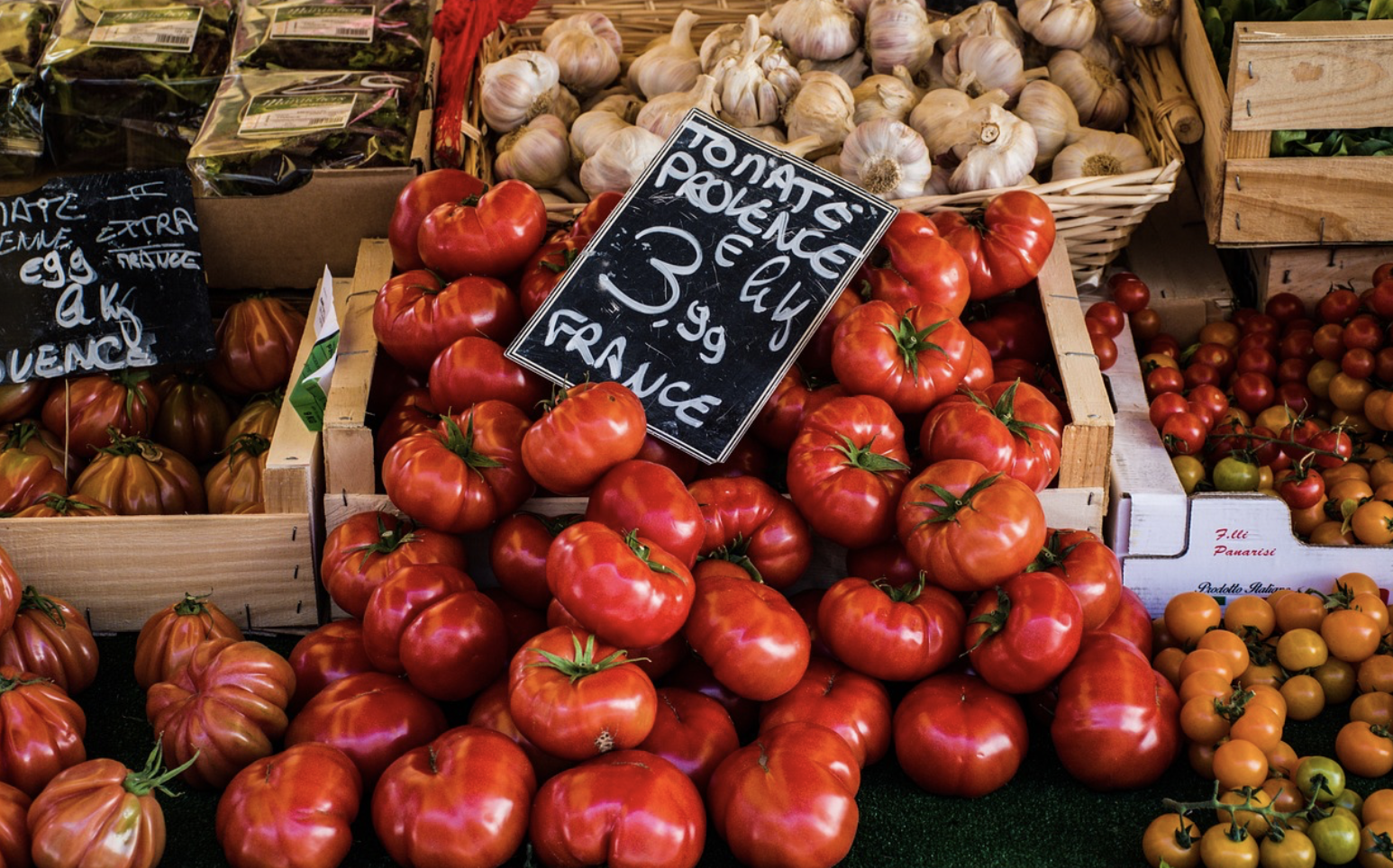 전통시장 vs 대형마트 vs 온라인 쇼핑, 어디가 더 경제적일까?