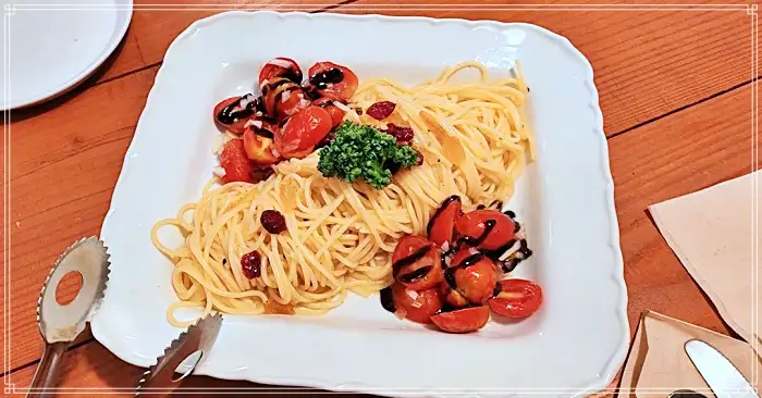 고두심이 좋아서 부여 백마강 표고버섯 묵삼합 맛집