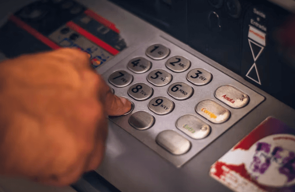 1%대 금리에 실망했다면? 파킹통장 대신 이자 받는 새 방법은?