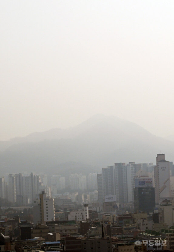 미세먼지 가득한 우리나라
