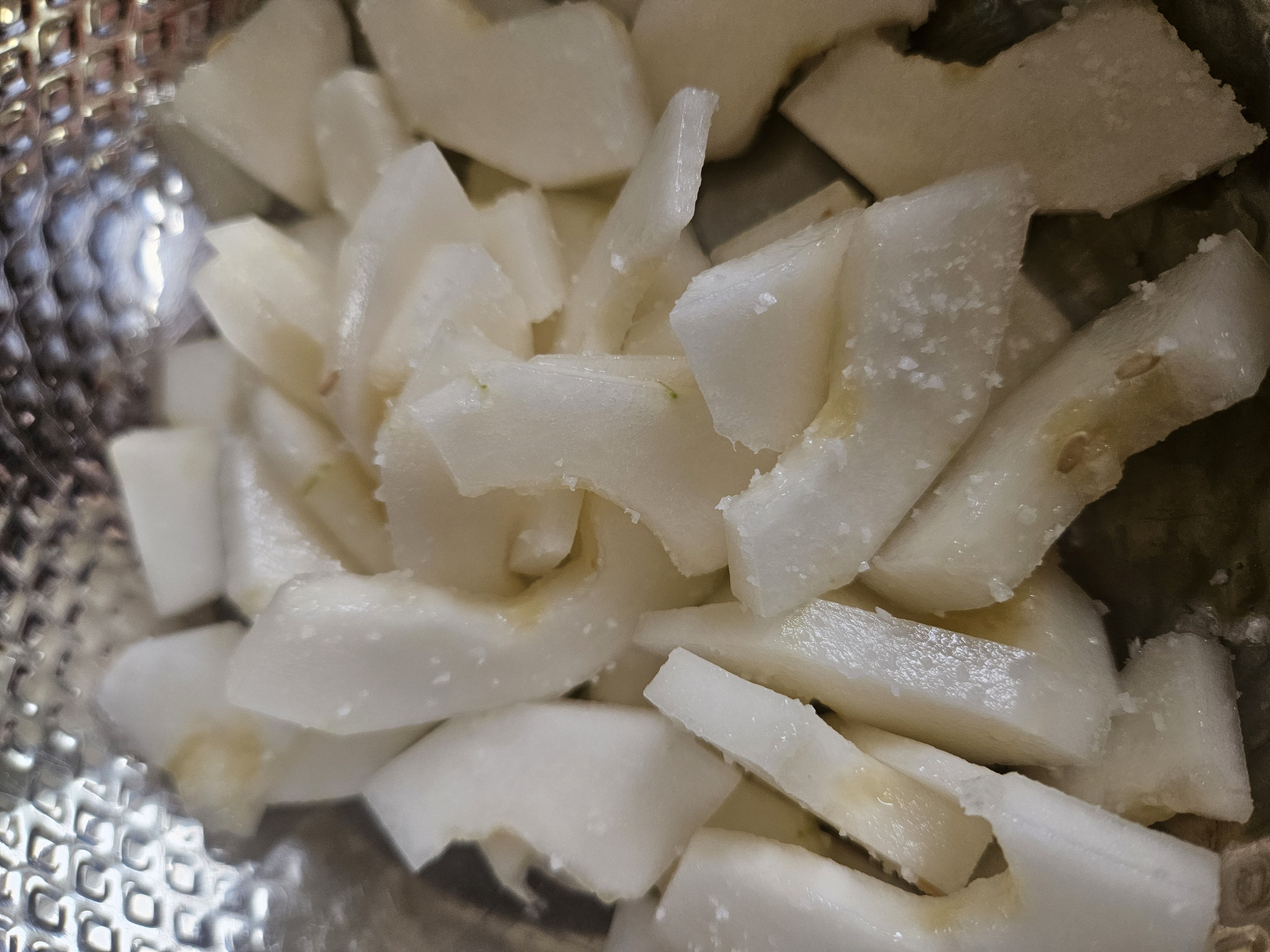 소금에 절인 참외