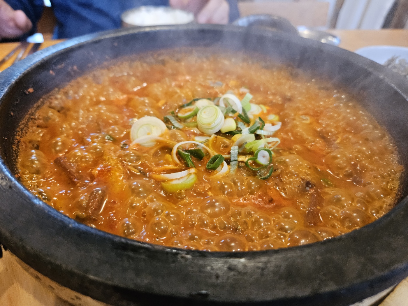 멸치쌈밥-돌솥