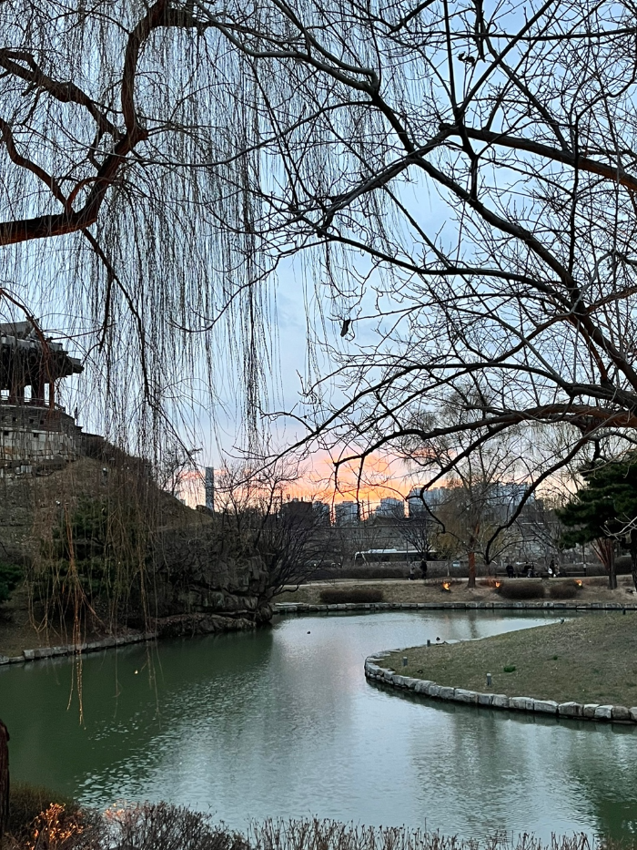 방화수류정의 모습