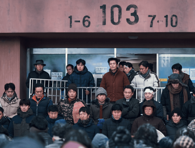 콘크리트 유토피아 영화 장면