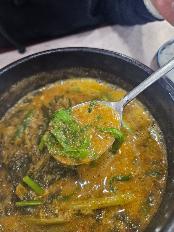 뜨끈 장어탕 한숟가락