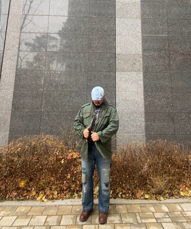 데일리룩('25. 11. 25.)유니버셜케미스트리 데님워싱 베레모 헌팅캡, 로스코 M-65 야상 필드재킷, 스탠다드에러 미스티체크셔츠, 레드윙 앰버하니스, 폴로랄프로렌 청바지 팬츠