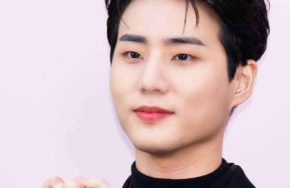 영케이 나이 프로필 학력 저작권료 최우수산 예능 육각형 아이돌 데이식스 총정리