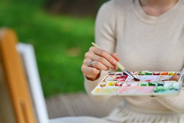 미술 치료에서 자기 표현과 내면 탐색