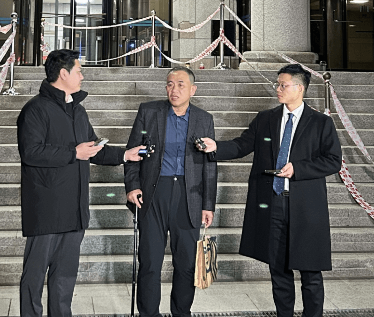 명태균-검찰조사-사진