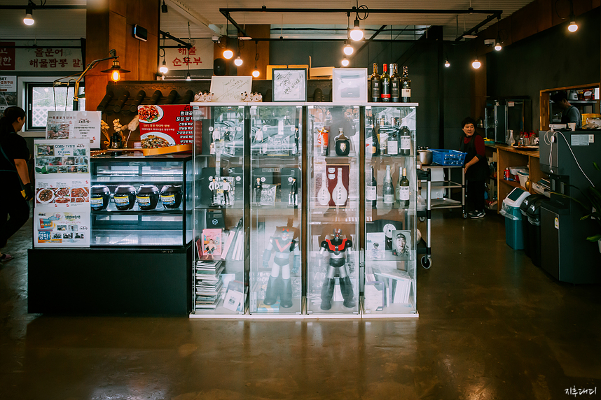 태안 소원면 신두리 식당