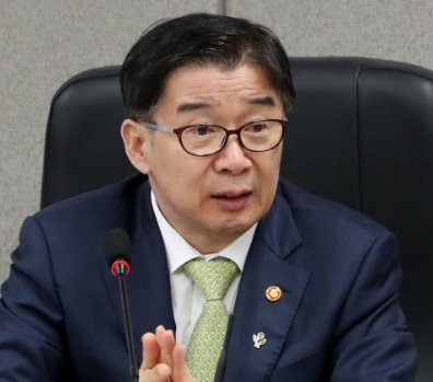 유철환 프로필 나이 고향 학력 재산 변호사 경력