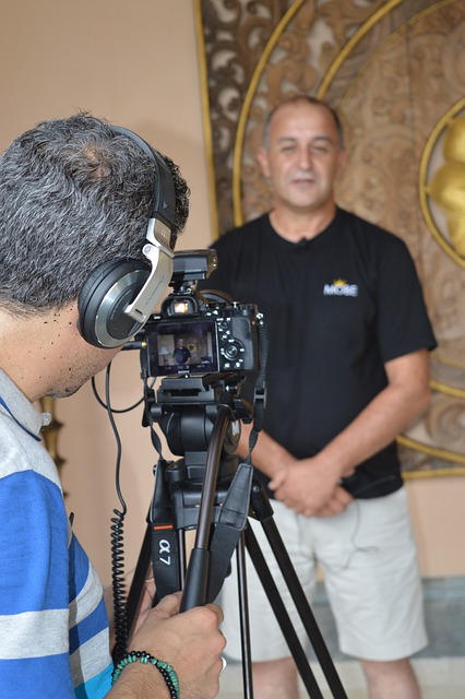 인터뷰 영상을 전문적으로 촬영하는 방법 4가지