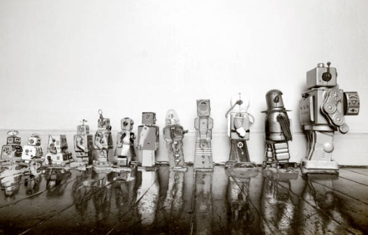 로봇의 탄생과 점차 발전해가는 모습