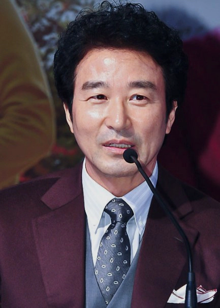 홍요섭 나이 키 리즈 커리어 프로필