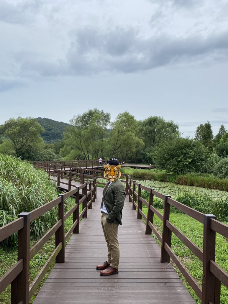 데일리 룩(오뭘입)_비슬로우스탠다드 자켓, 유니클로 셔츠, 보세 넥타이, 유니클로 치노팬츠, 스테파노로시 와이팁구두, 꿀조합스타일링, OOTD