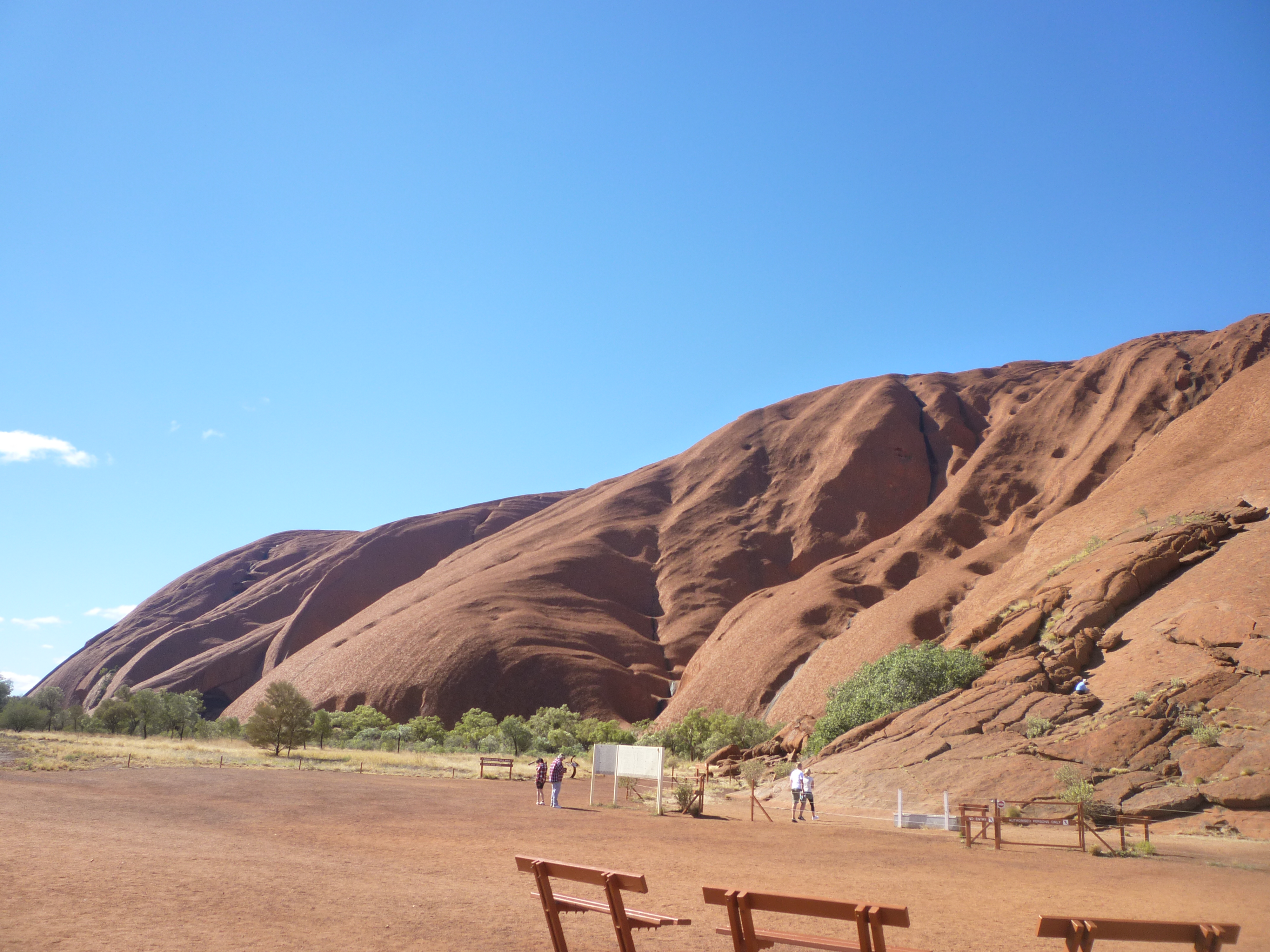 가까이서 본 울룰루