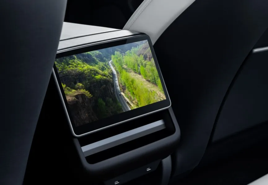 테슬라 내부 이미지