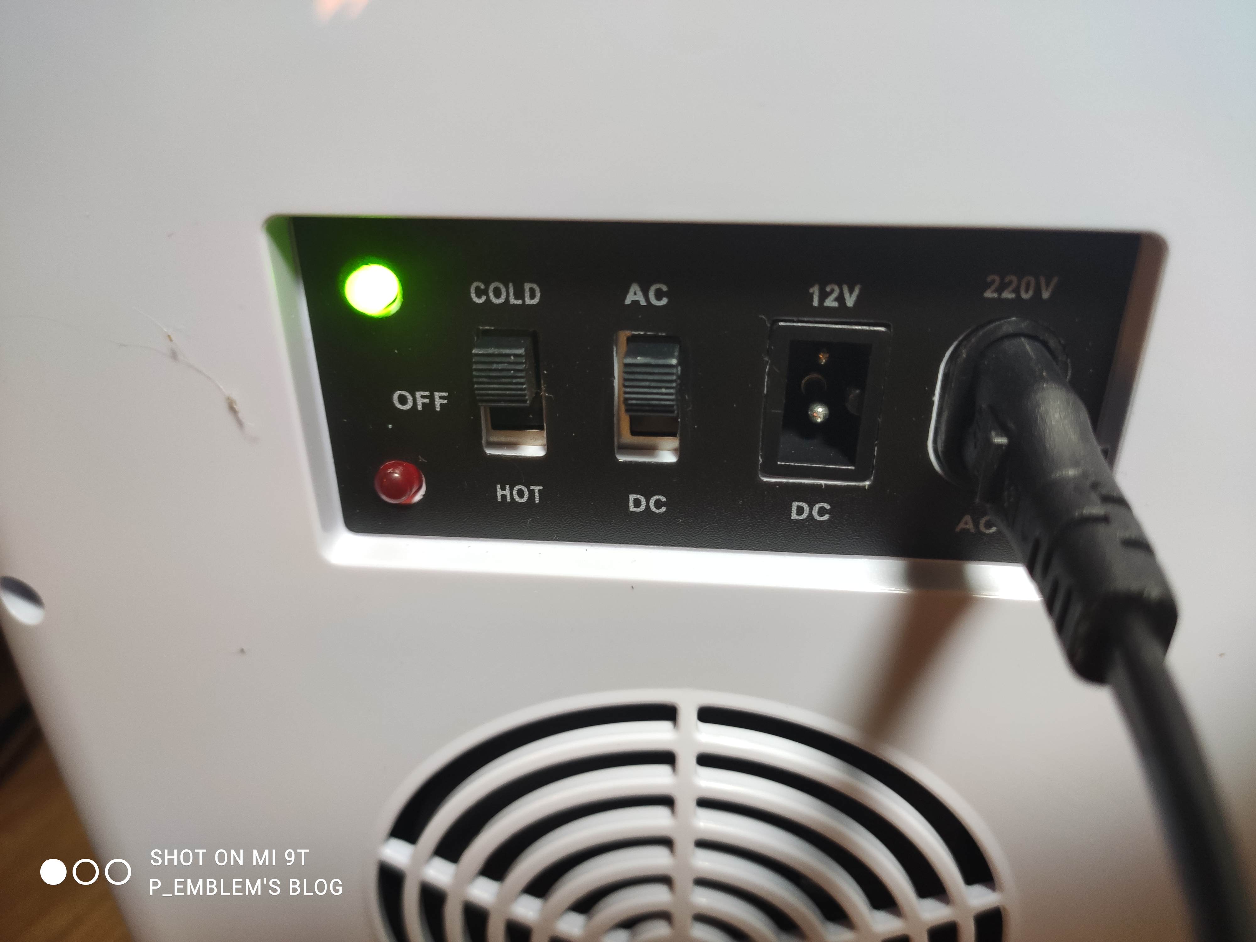 제품 후면부 단자부분