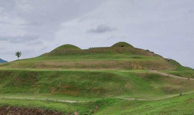 경남 여행지 추천 ❘ 함안 가볼만한 곳 베스트 10. 함안 말이산 고분군