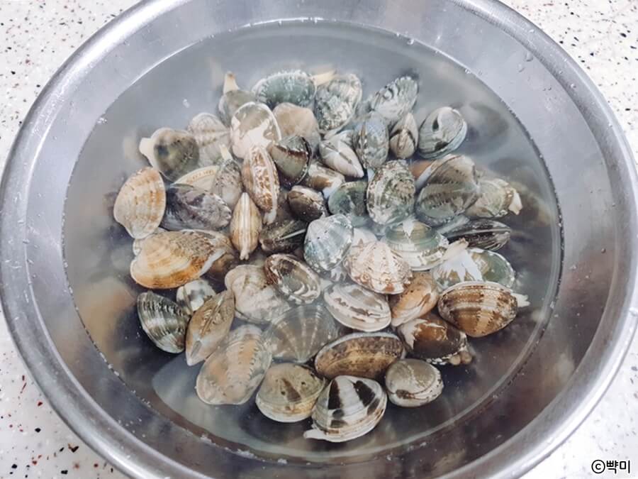 조개탕-끓이는-법-시원한-바지락-조개탕-끓이기