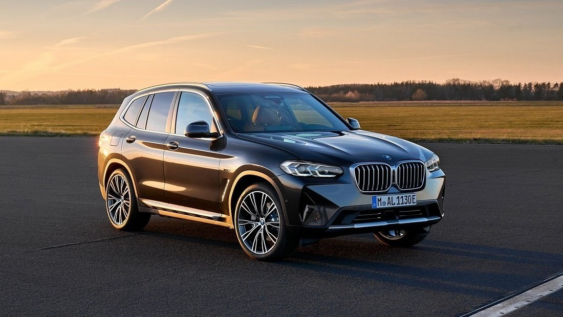 벤츠 GLC 300e, BMW X3 30e