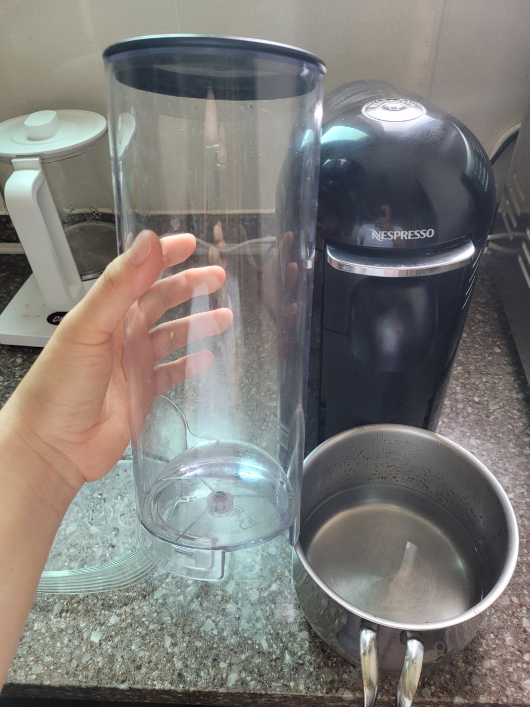 물통 분리해서 물채우기