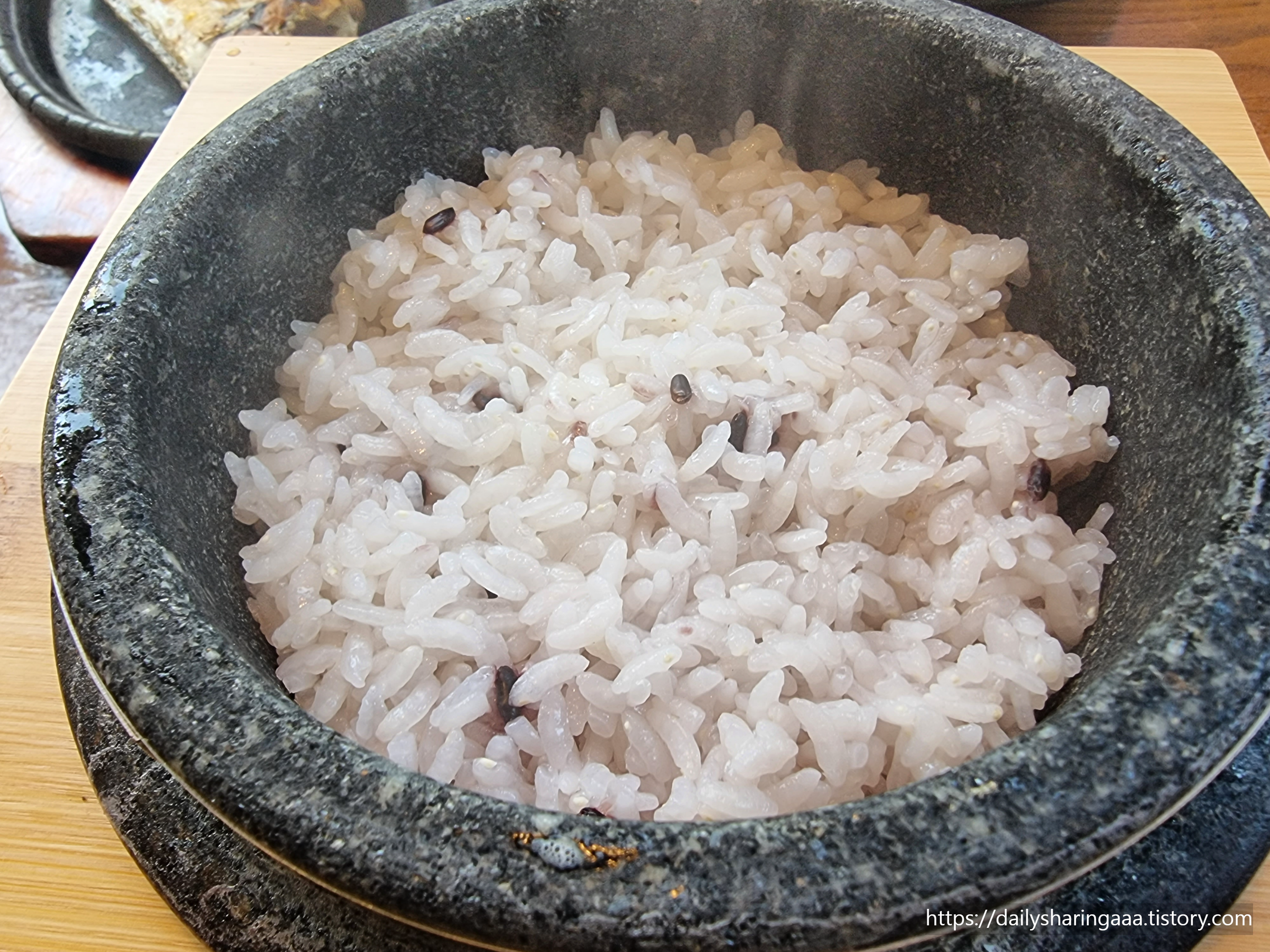 인천_청라_멸치부터고래까지_돌솥밥