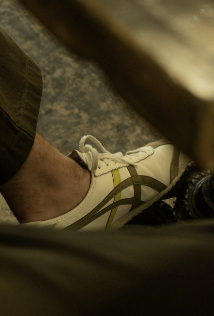 일본에서 인기 있는 신발 스타일 – 로퍼, 운동화, 전통 게타까지