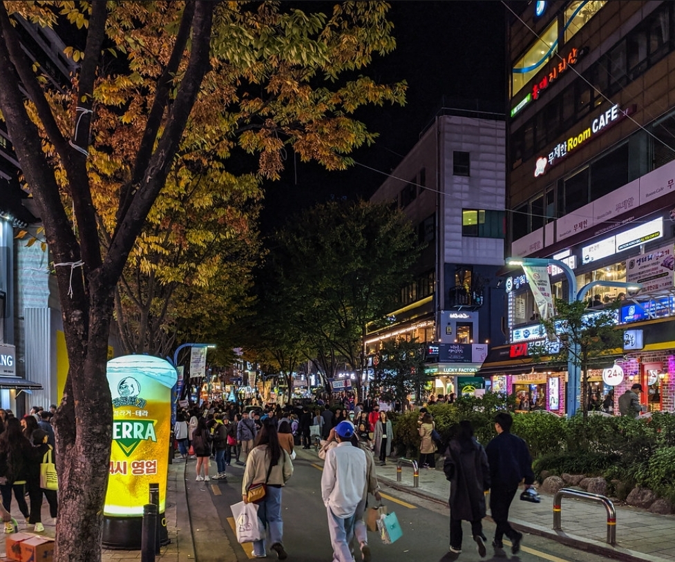 SEOUL HONGDAE STREET