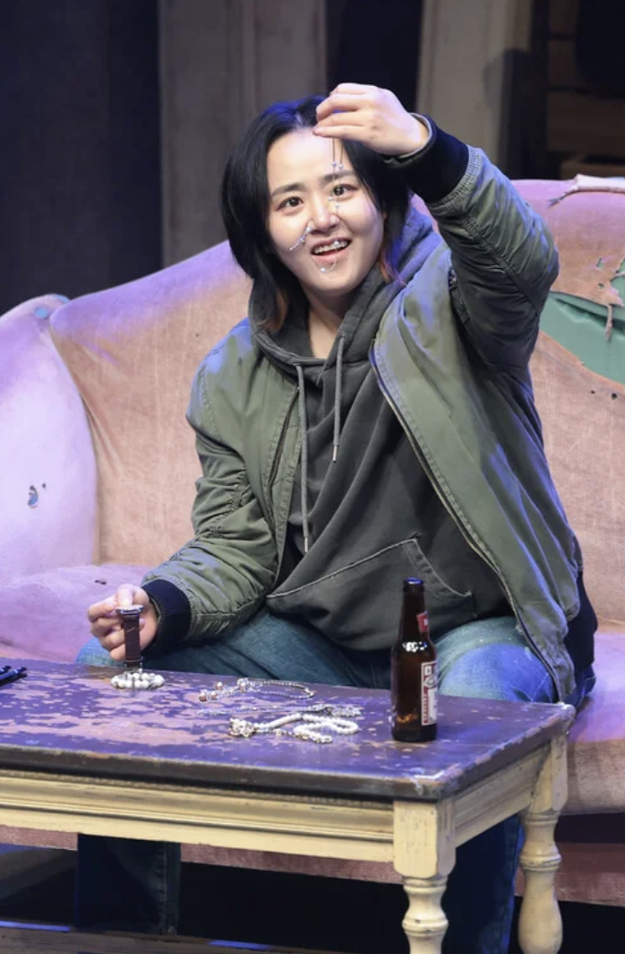 문근영 연극 오펀스 무대 공연 모습