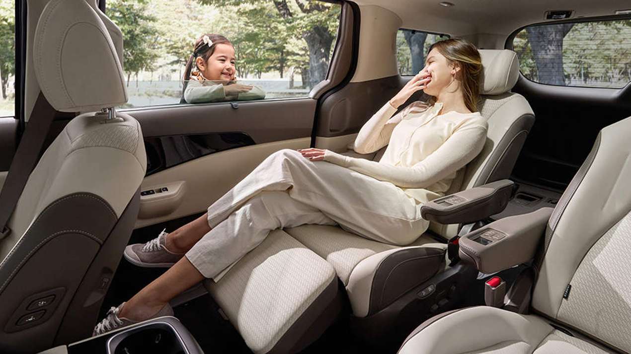 2024 카니발 하이브리드 실내좌석