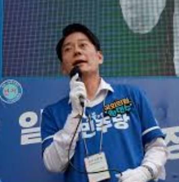 한민수 의원의 학력은 어떻게 되나요?