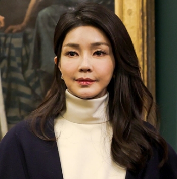 김건희 여사 프로필 나이 고향 학력 재산
