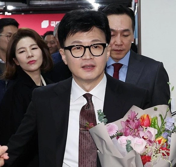 한동훈 불출마 선언 및 비대위원장 취임사