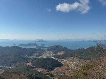 통영 케이블카 & 미륵산 – 하늘 위에서 만나는 한려수도
